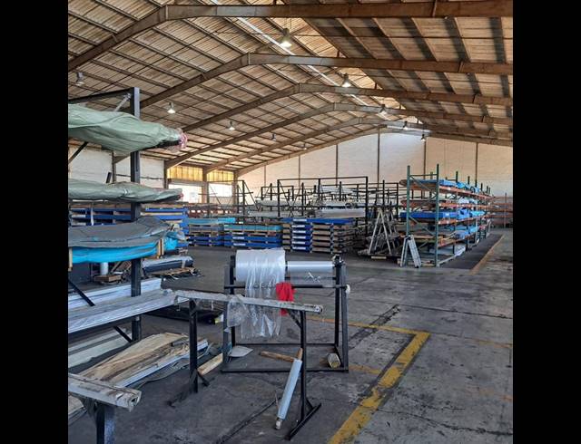 INDUSTRIAL PROPERTY TO RENT IN DEAL PARTY
